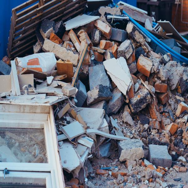Viete, ako správne nakladať s odpadmi v stavebníctve?