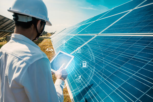 Nálož povinností prevádzkovateľov fotovoltiky v roku 2026